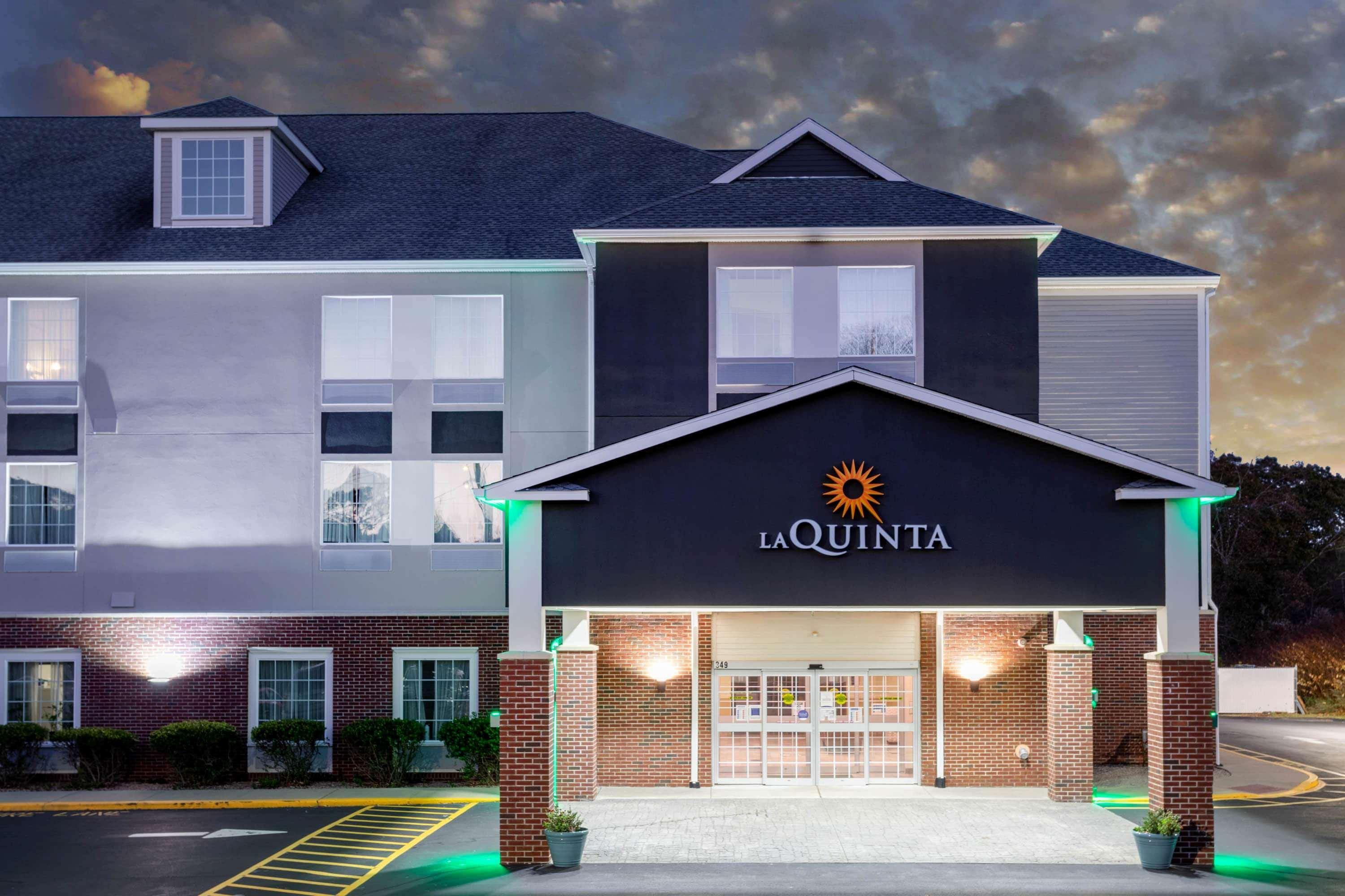 La Quinta By Wyndham Ely Hotel Eksteriør billede
