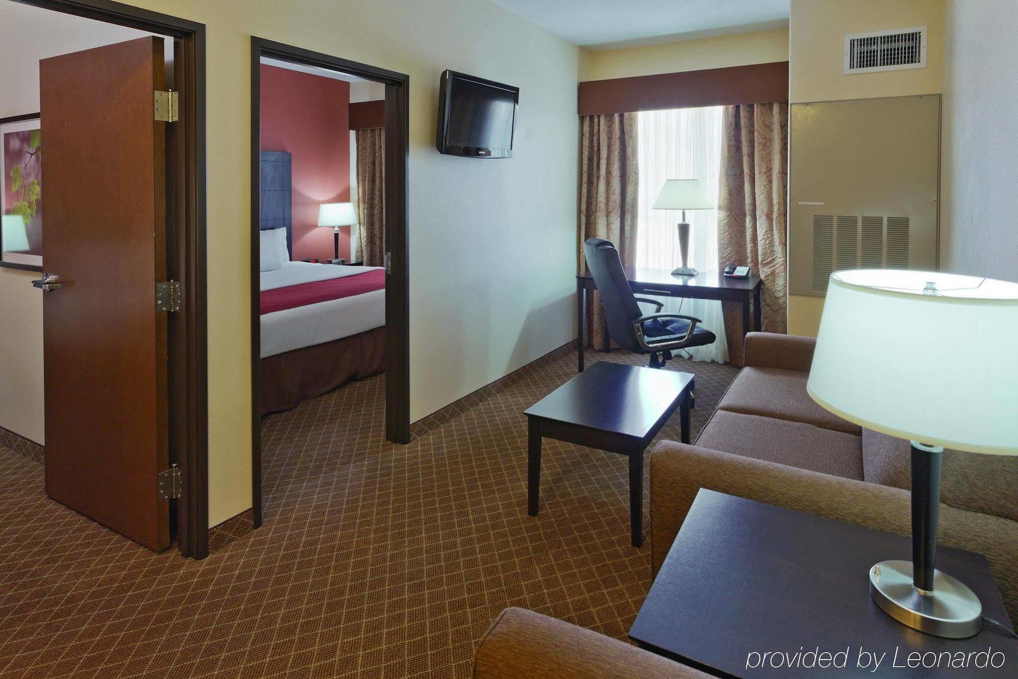 La Quinta By Wyndham Ely Hotel Eksteriør billede