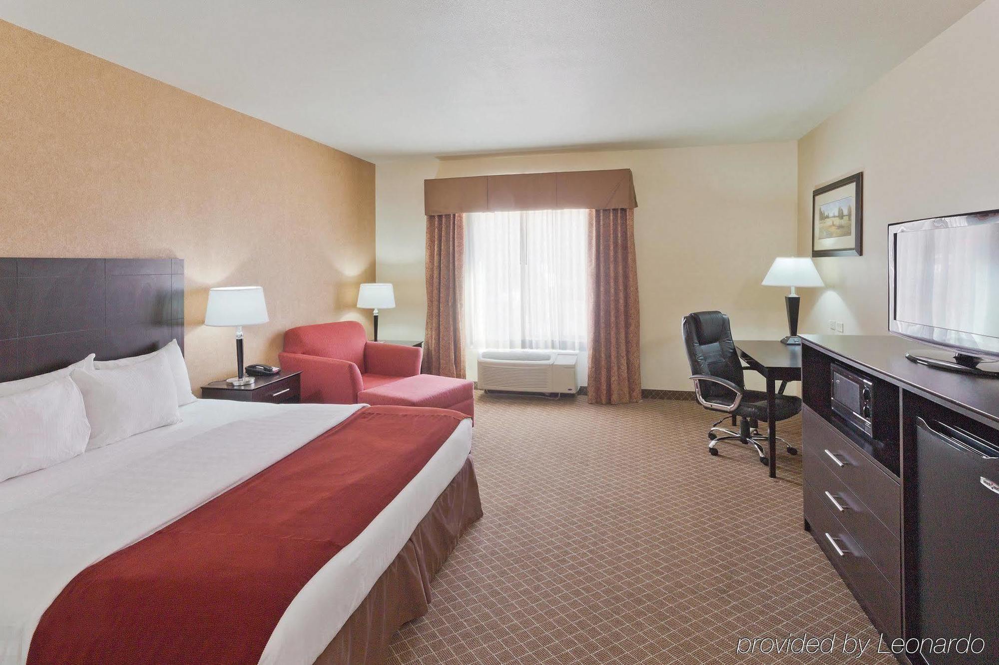 La Quinta By Wyndham Ely Hotel Eksteriør billede